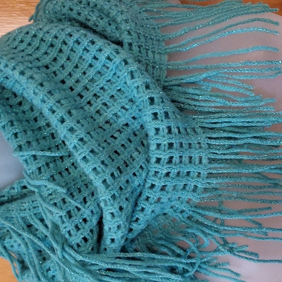 Aqua scarf with sparkled fringe - Picture 2 of 3